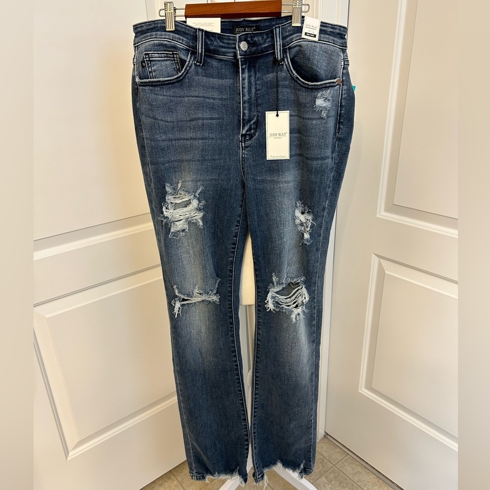 Judy Blue Lili Mid Rise Distressed Straight Leg Jean Size 14 | 32
